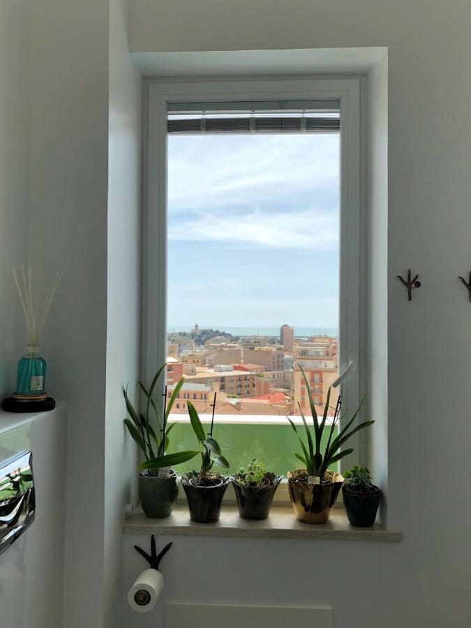 Eleventh Floor Suites Cagliari Buitenkant foto