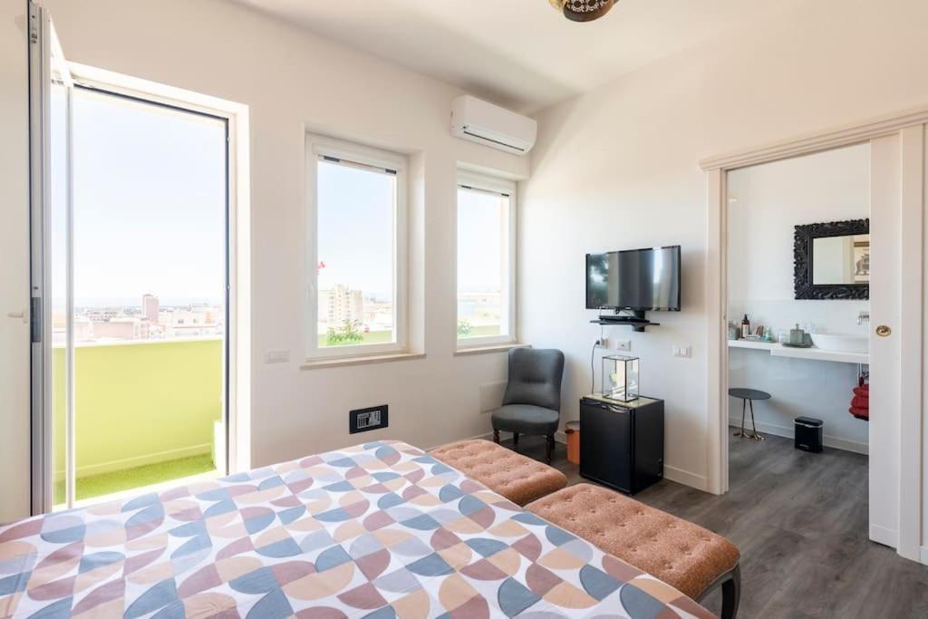 Eleventh Floor Suites Cagliari Buitenkant foto